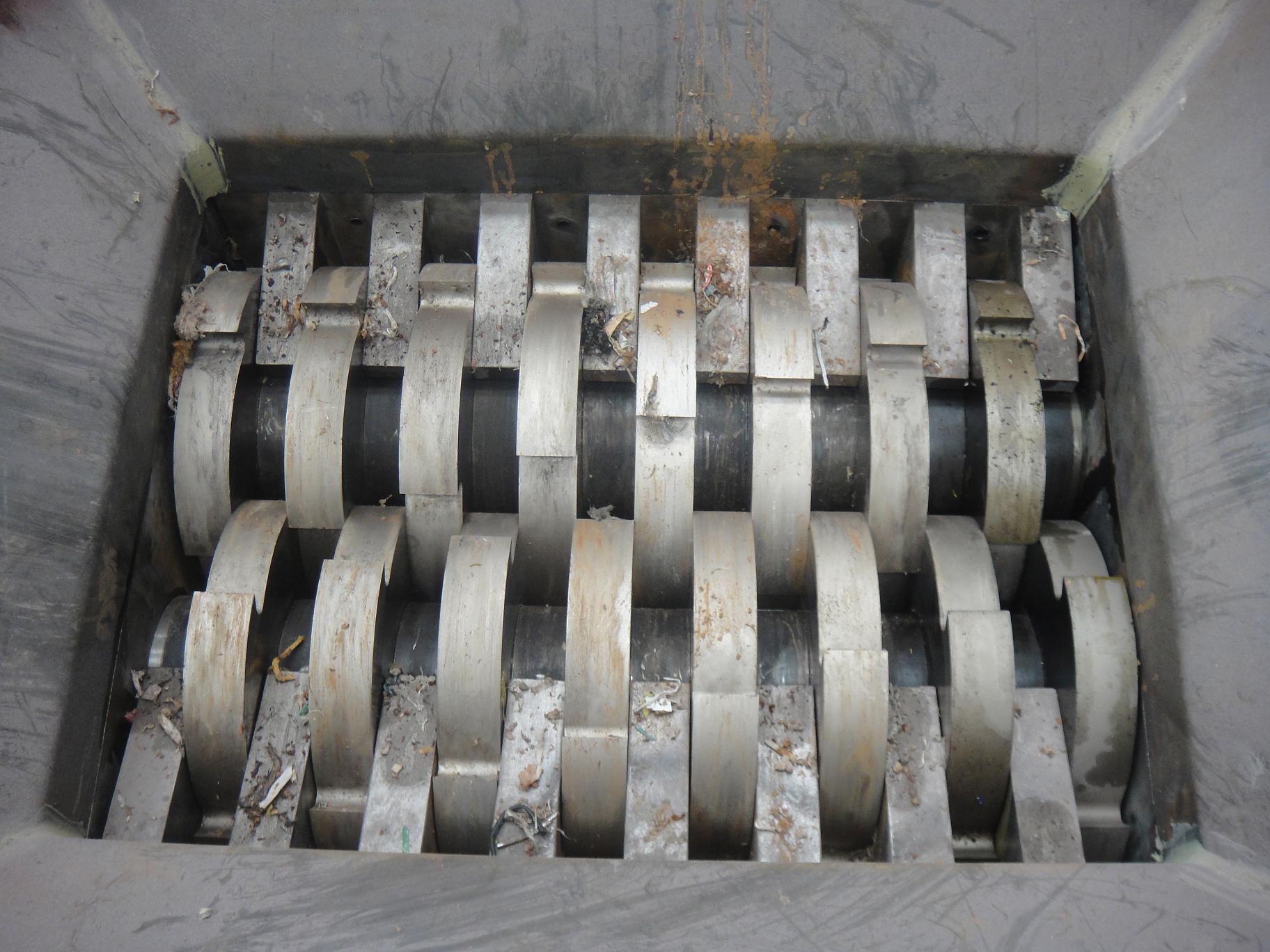 Double-Shaft Plastic Shredder