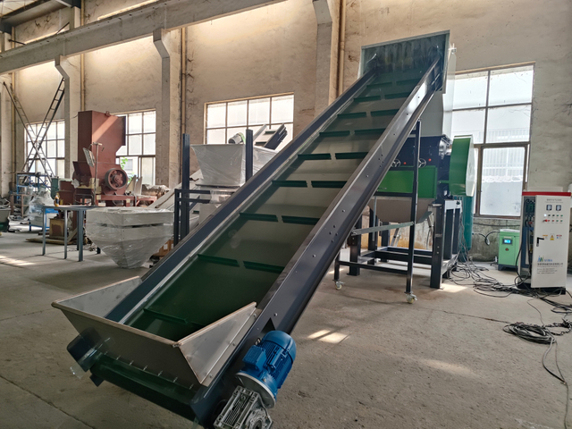 Heavy-Duty Plastic Waste Crusher