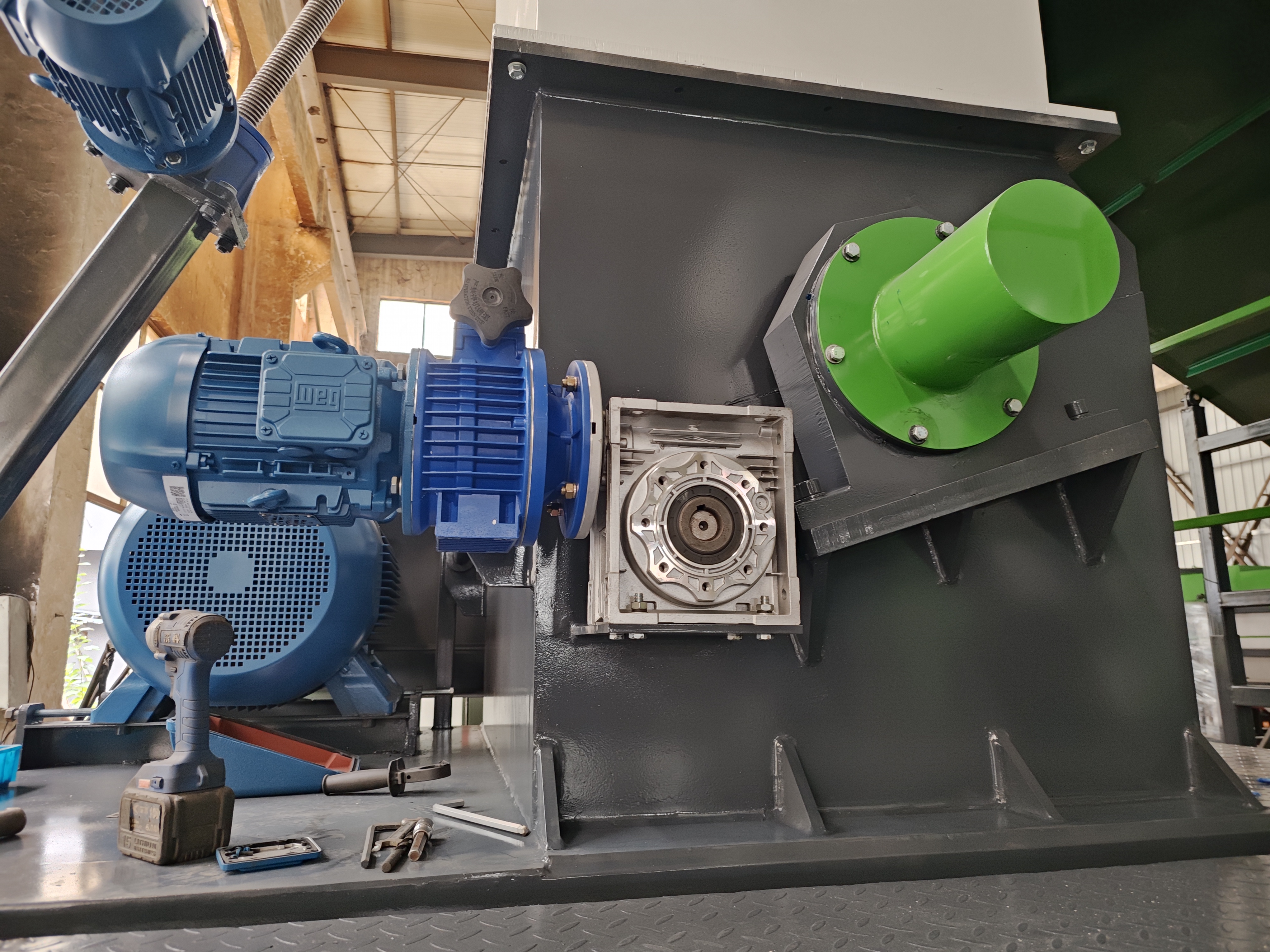 Heavy-Duty Plastic Waste Crusher