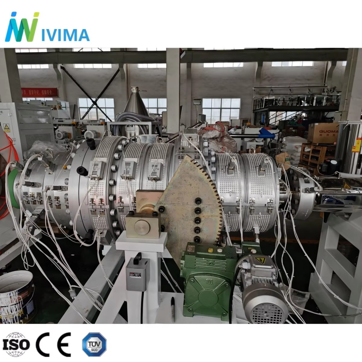 Extrusion die head for large-diameter PE pipe production, used to shape melt flow before calibration and cooling