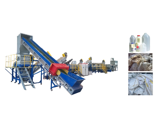 How Does a Plastic Recycling Machine Work?