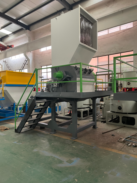 Heavy-Duty Plastic Waste Crusher