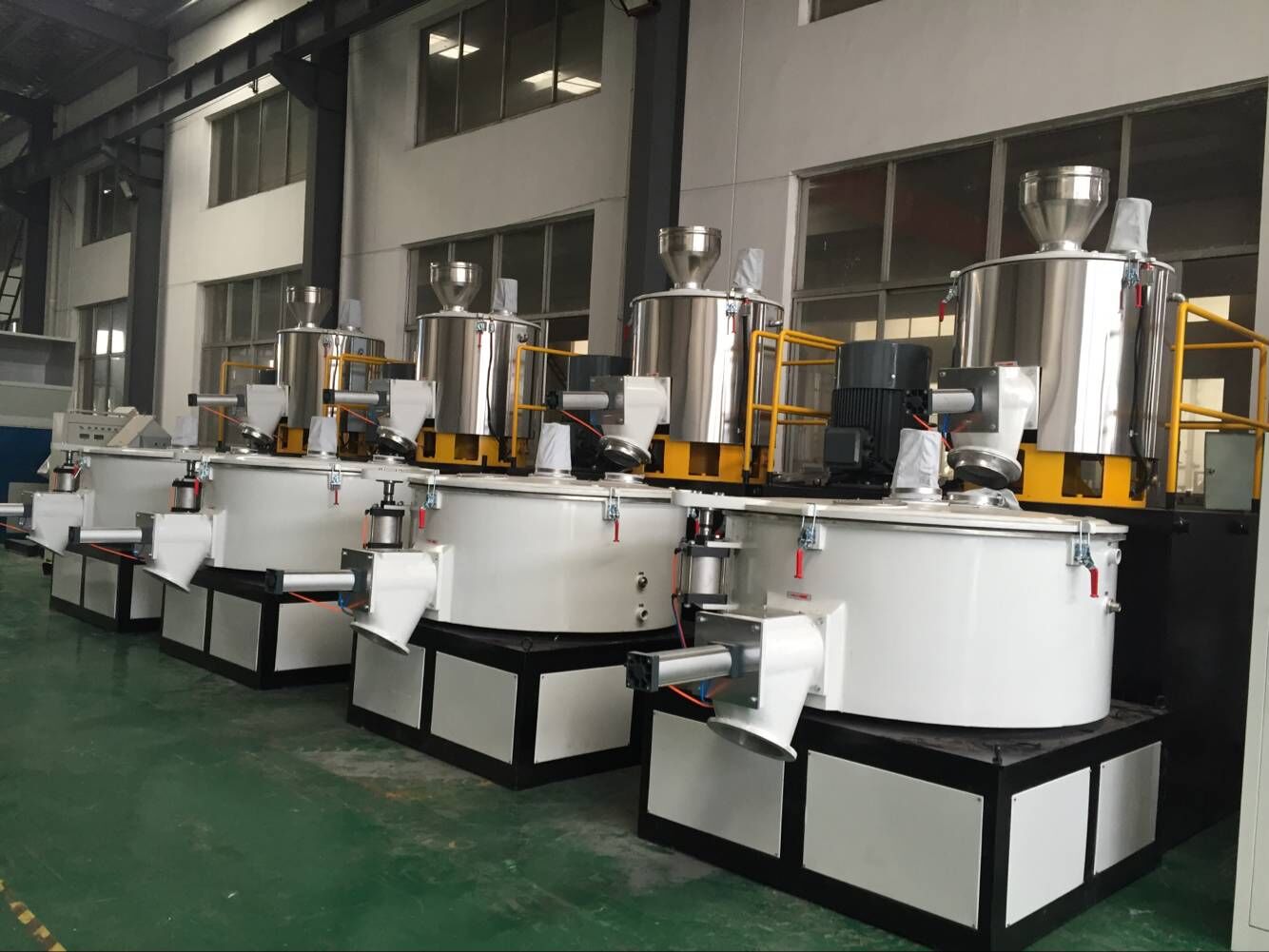 Hot-Cold Plastic Mixing Machine