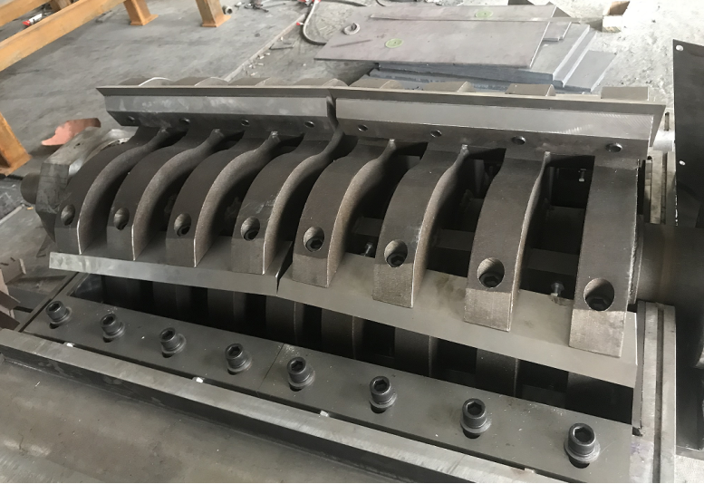 Heavy-Duty Plastic Waste Crusher