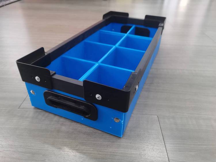 <p><font face="Calibri">PP Hollw Sheet Making Machine</font></p> 