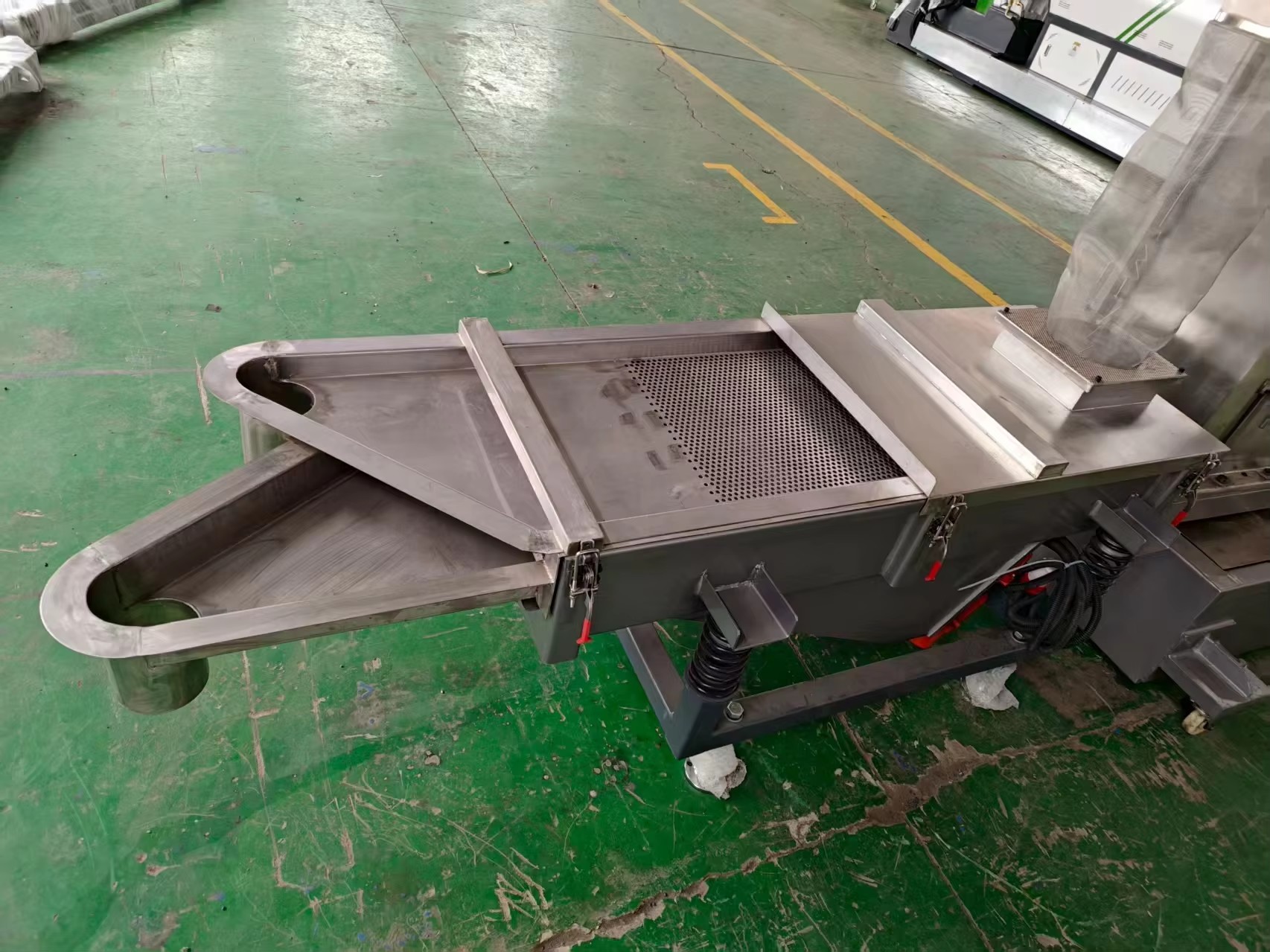 <strong>Vibrating Screen</strong>